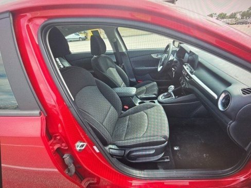 Used 2024 Kia Forte LXS image 8
