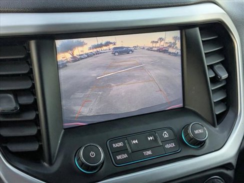 Used 2019 GMC Acadia SLT image 13