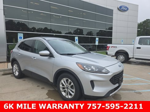 Used 2020 Ford Escape SE image 2