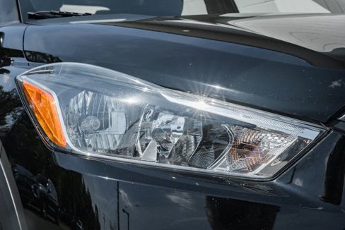Used 2020 Nissan Kicks S image 14