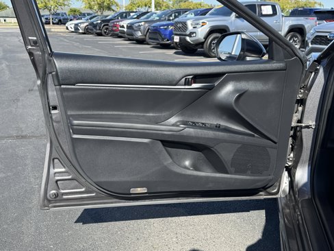 Used 2019 Toyota Camry LE image 21