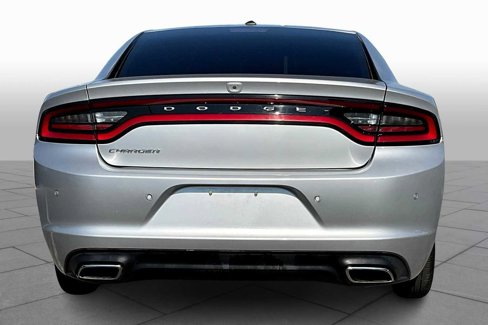 Used 2022 Dodge Charger SXT w/ Leather Interior Group image 4