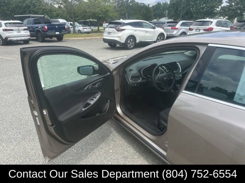Used 2023 Chevrolet Malibu LT w/ Driver Confidence Package image 11