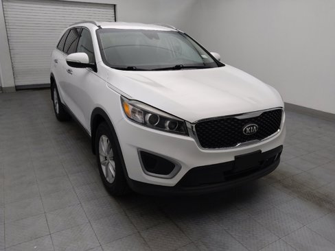 Used 2017 Kia Sorento LX w/ LX V6 Convenience Package image 14