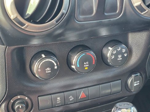 Used 2016 Jeep Wrangler Sport image 24
