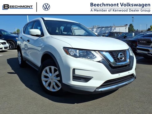 Used 2017 Nissan Rogue S image 1