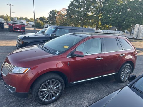 Used 2014 Lincoln MKX AWD w/ Equipment Group 102A image 4