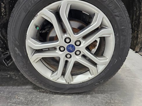 Used 2015 Ford Edge Titanium w/ Equipment Group 301A image 10