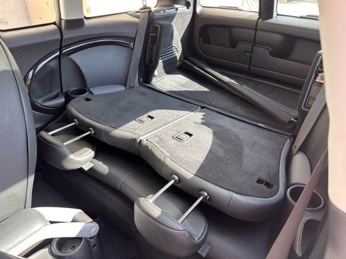 Used 2009 MINI Cooper Clubman Hardtop image 25