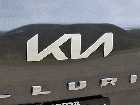 Used 2022 Kia Telluride S image 29
