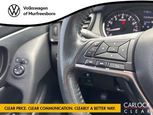 Used 2018 Nissan Rogue SV image 19