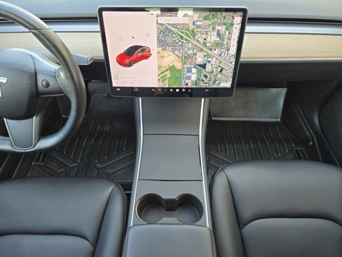 Used 2018 Tesla Model 3 Long Range image 20