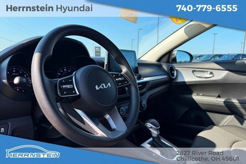 Used 2023 Kia Forte LXS image 18