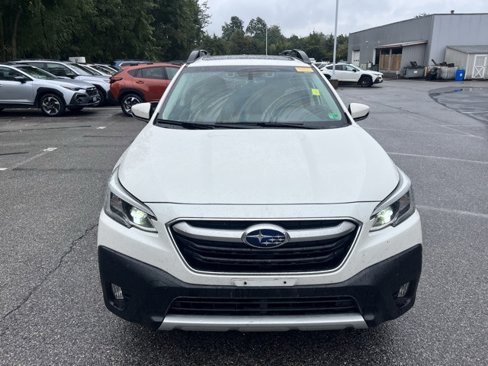Used 2020 Subaru Outback Limited image 2