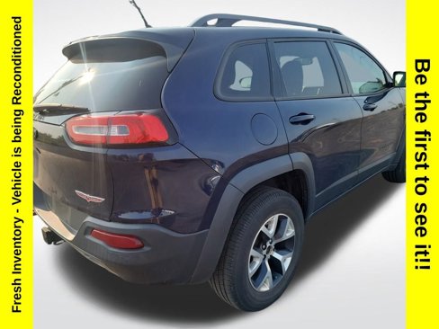 Used 2015 Jeep Cherokee Trailhawk w/ Cold Weather Group image 5