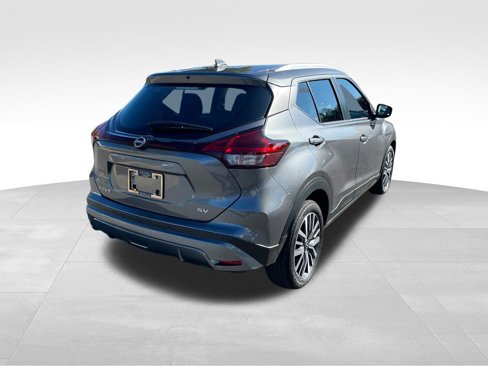 Used 2024 Nissan Kicks SV image 7