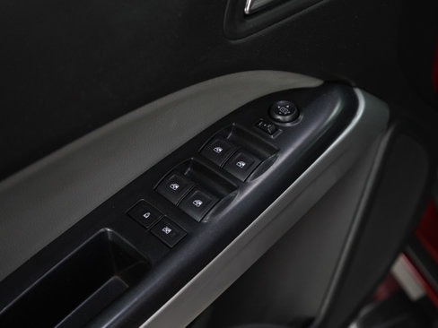 Used 2015 Chevrolet Colorado LT w/ Luxury Package image 18