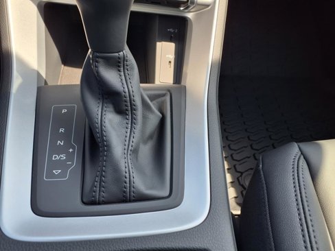 New 2025 Audi Q3 2.0T Premium image 17
