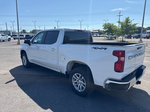 Used 2022 Chevrolet Silverado 1500 LT image 12