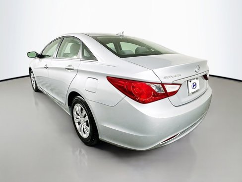 Used 2011 Hyundai Sonata GLS image 7