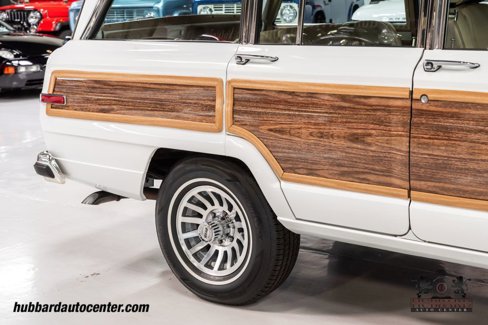 Used 1991 Jeep Grand Wagoneer image 38