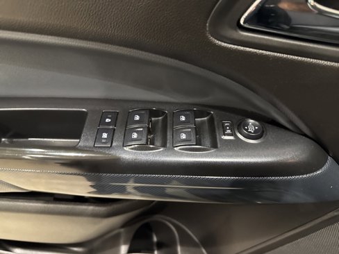 Used 2015 Chevrolet Colorado Z71 image 21