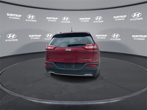 Used 2017 Jeep Cherokee Limited image 19