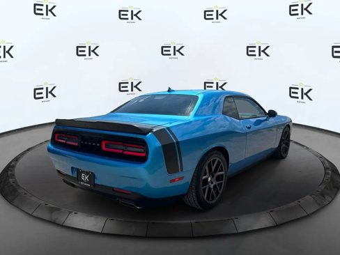 Used 2016 Dodge Challenger R/T Scat Pack w/ Leather Interior Group image 3