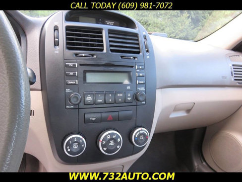 Used 2009 Kia Spectra EX image 11