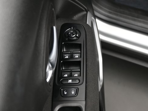 Used 2021 Jeep Renegade Latitude image 10