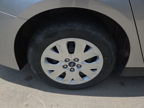 Used 2020 Ford Fusion S image 9