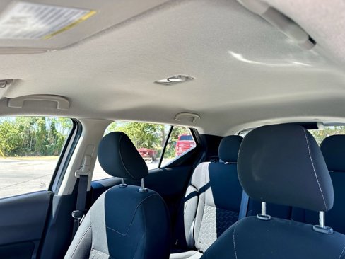 Used 2021 Nissan Kicks SV image 25