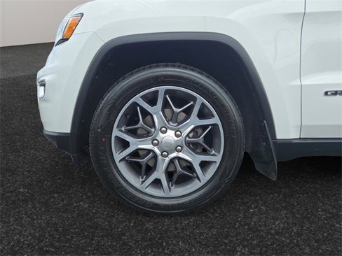 Used 2020 Jeep Grand Cherokee Limited image 4