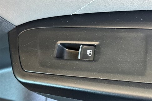 Used 2021 Volkswagen Atlas SE image 22