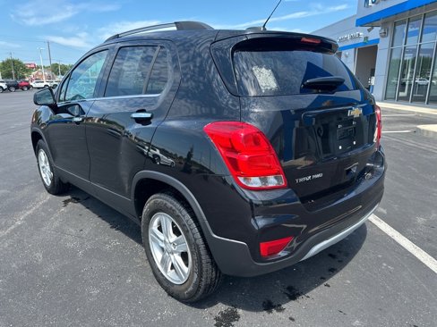 Used 2020 Chevrolet Trax LT w/ LT Convenience Package image 7