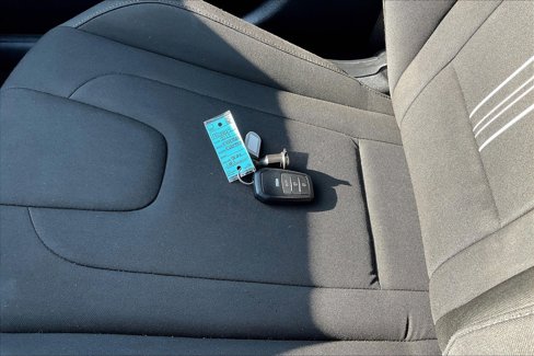 Used 2022 Hyundai Elantra SEL image 12