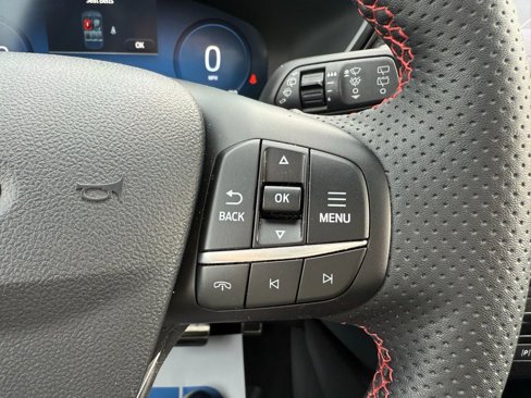 Used 2023 Ford Escape ST-Line Elite image 18
