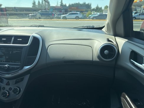 Used 2019 Chevrolet Sonic LT w/ Convenience Package image 11