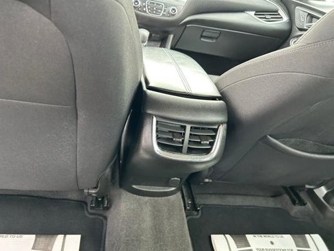 Used 2024 Chevrolet Malibu LT image 15