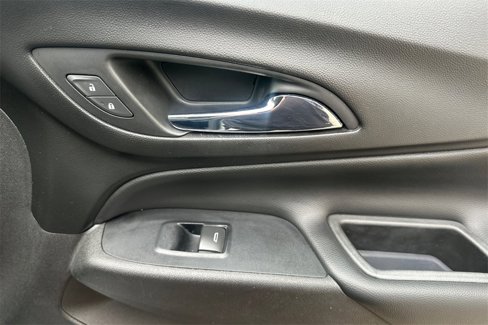 Used 2018 Chevrolet Equinox LT image 21
