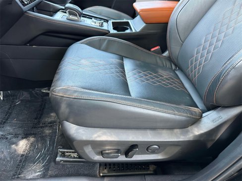 Used 2022 Mitsubishi Outlander SEL image 3