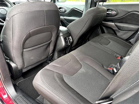 Used 2020 Jeep Cherokee Latitude image 25
