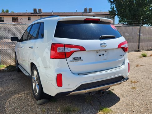 Used 2015 Kia Sorento SX image 2