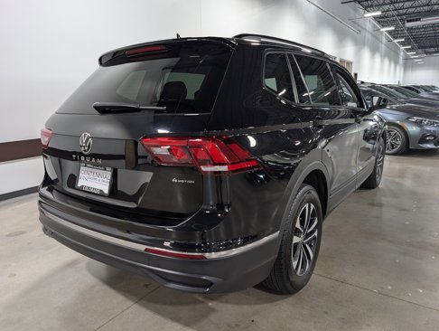 Used 2022 Volkswagen Tiguan S image 3