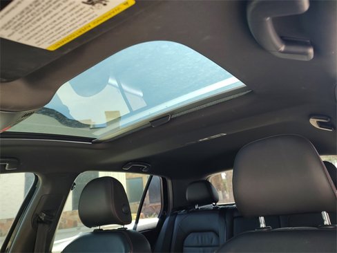 Used 2019 Volkswagen GTI SE w/ SE Experience Package image 28