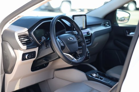 Used 2020 Ford Escape SEL image 13