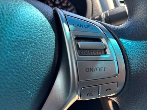 Used 2014 Nissan Altima 2.5 S w/ Sport Value Package image 21