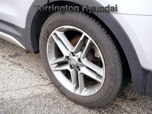 Used 2018 Hyundai Santa Fe Limited image 11