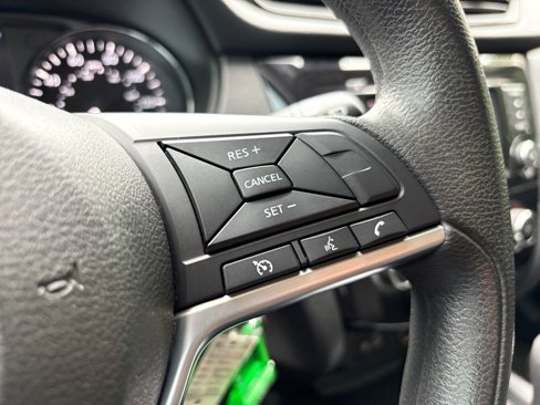 Used 2020 Nissan Rogue S image 13