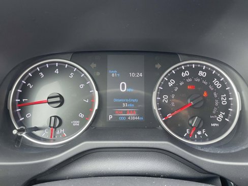 Used 2021 Toyota RAV4 LE image 23